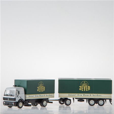 Koffer-Hängerzug (1:87 Spur H0 Herpa)