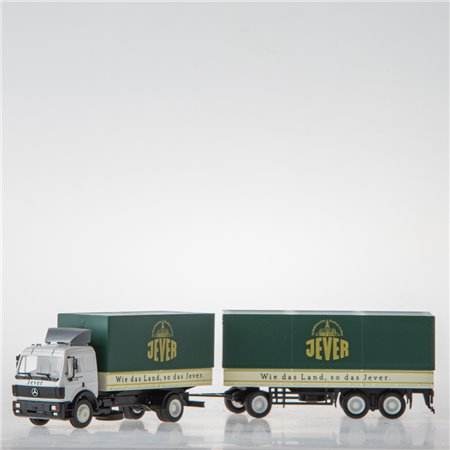 Koffer-Hängerzug (1:87 Spur H0 Herpa)