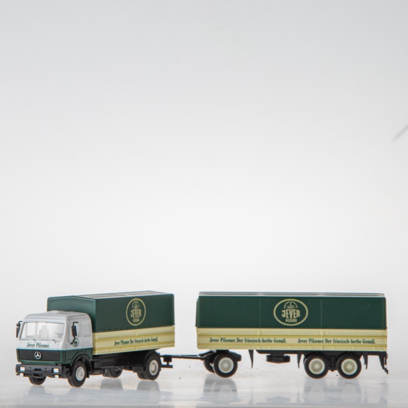 Koffer-H&auml;ngerzug