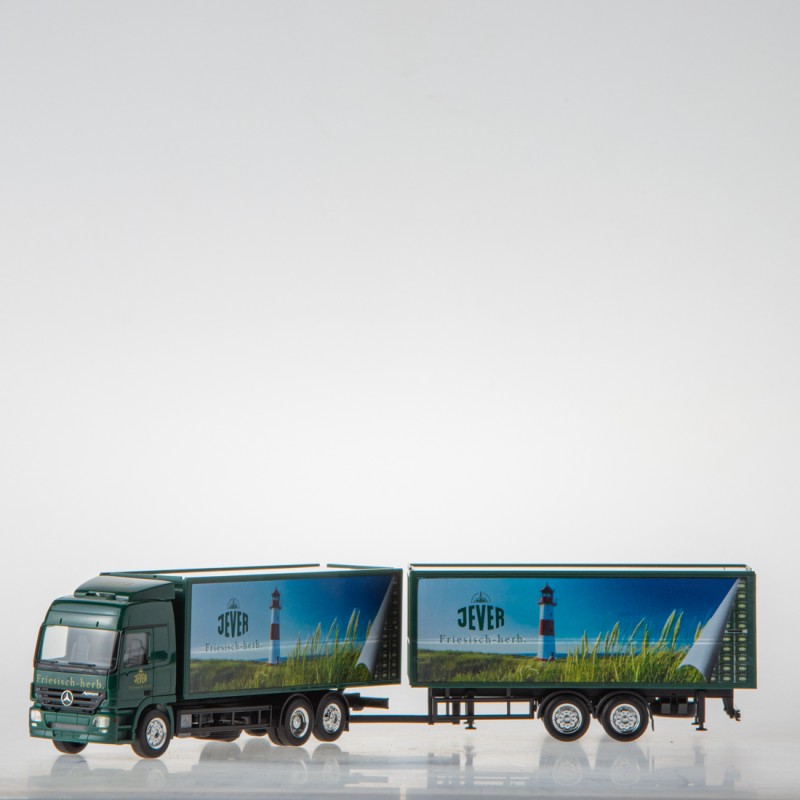 Koffer-H&auml;ngerzug